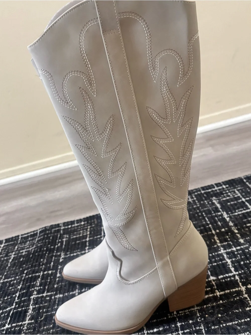 LC Lauren Conrad Nadilynn Tall Western Women's Boots Size 6.5
